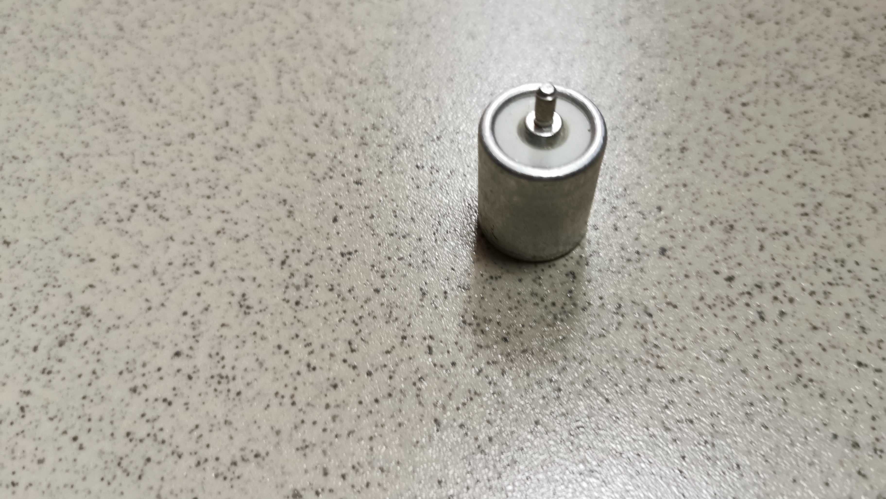 KONDENZATOR CRNO 17 PF