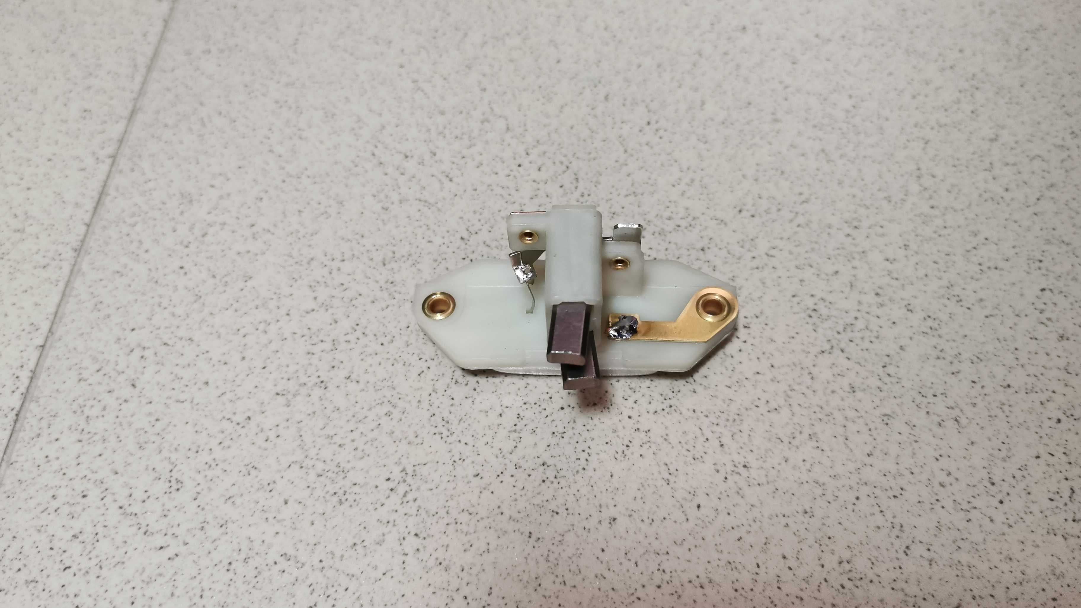 REGLER ALTERNATORA 14V 14.049 ELMOS