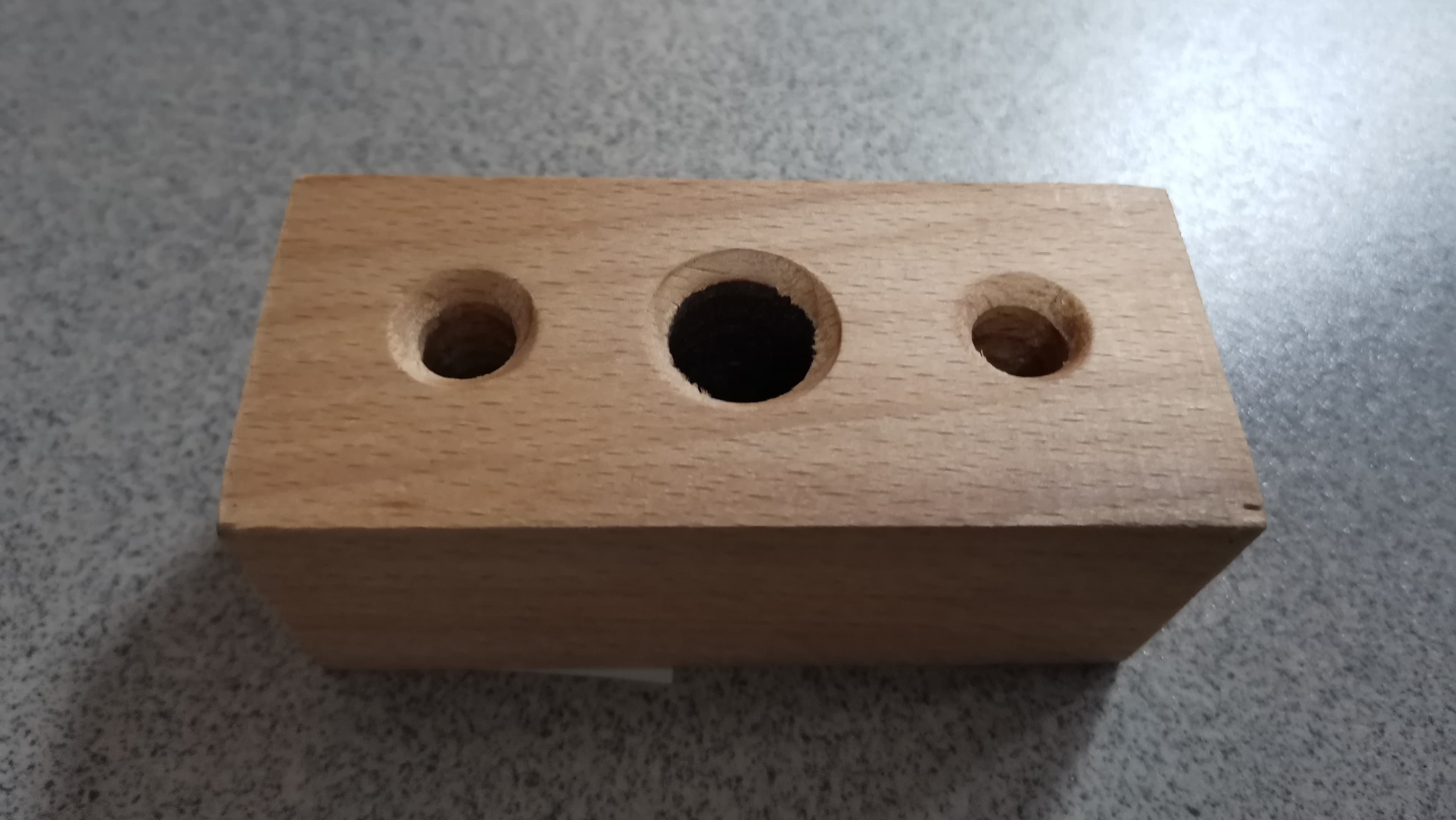 NOSAC PREDNJE LADJE Z132