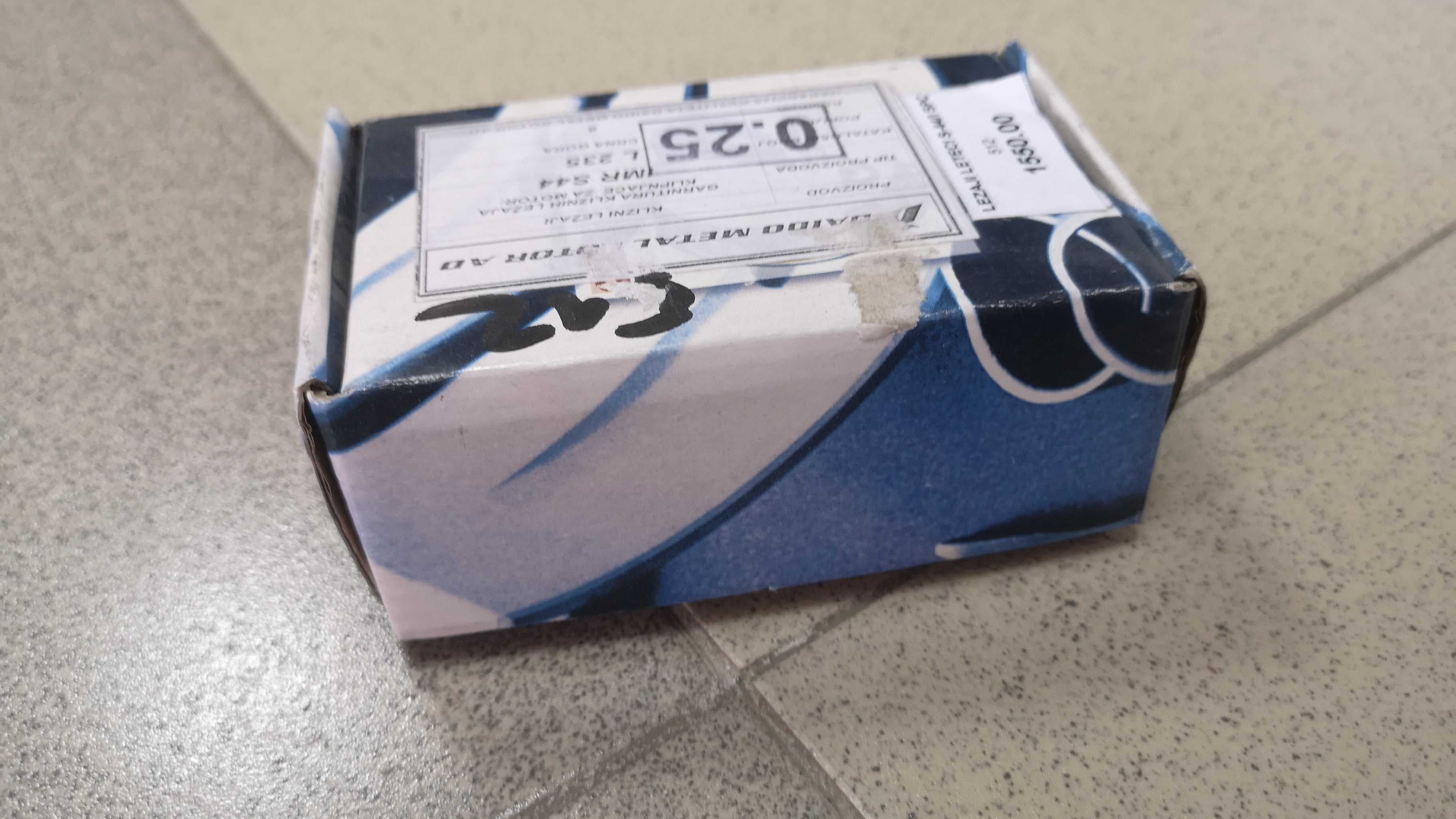 LEZAJ LETECI S44 010 I SPEC AE