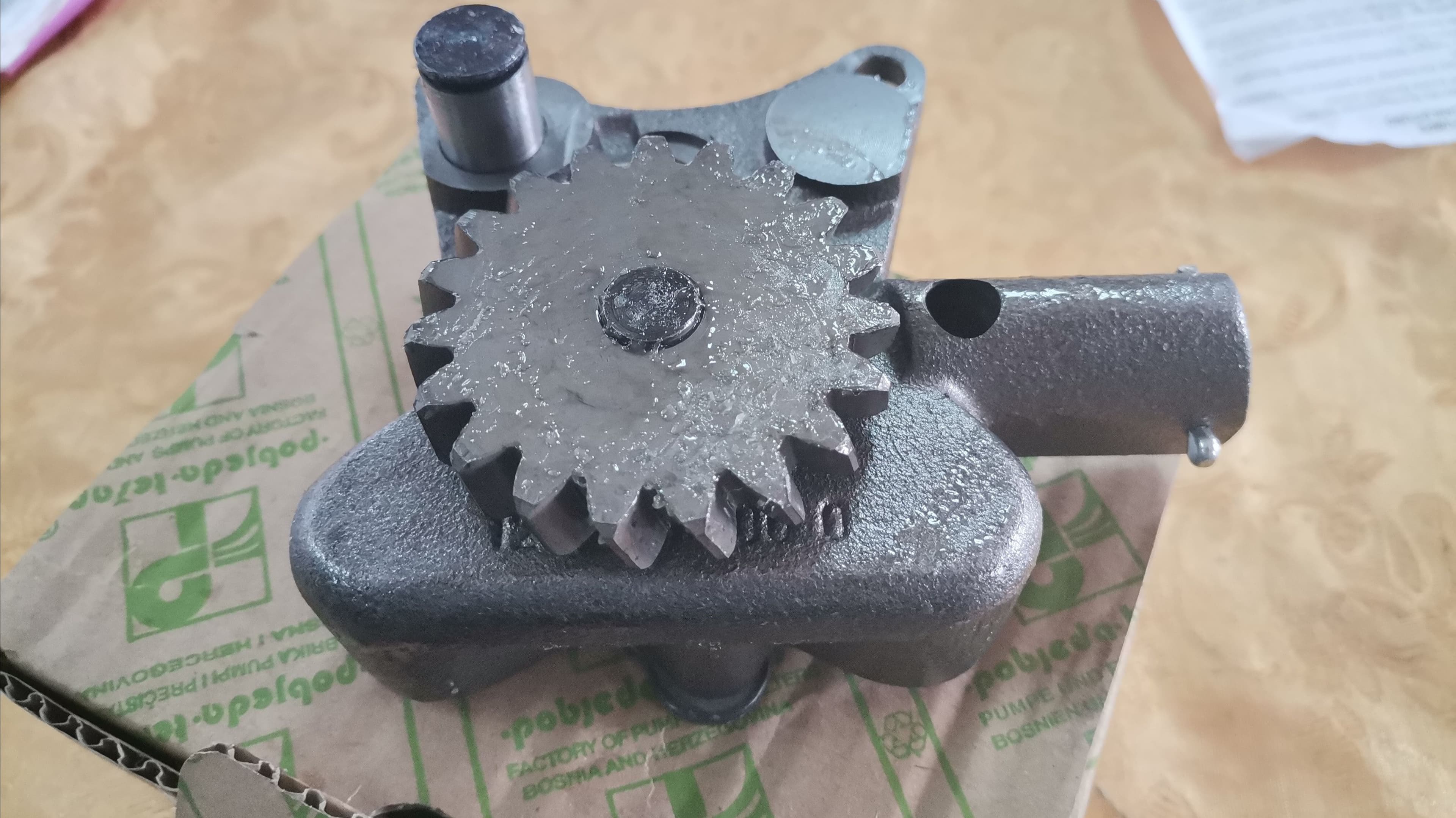 PUMPA ULJA M33 TESANJ 120311011