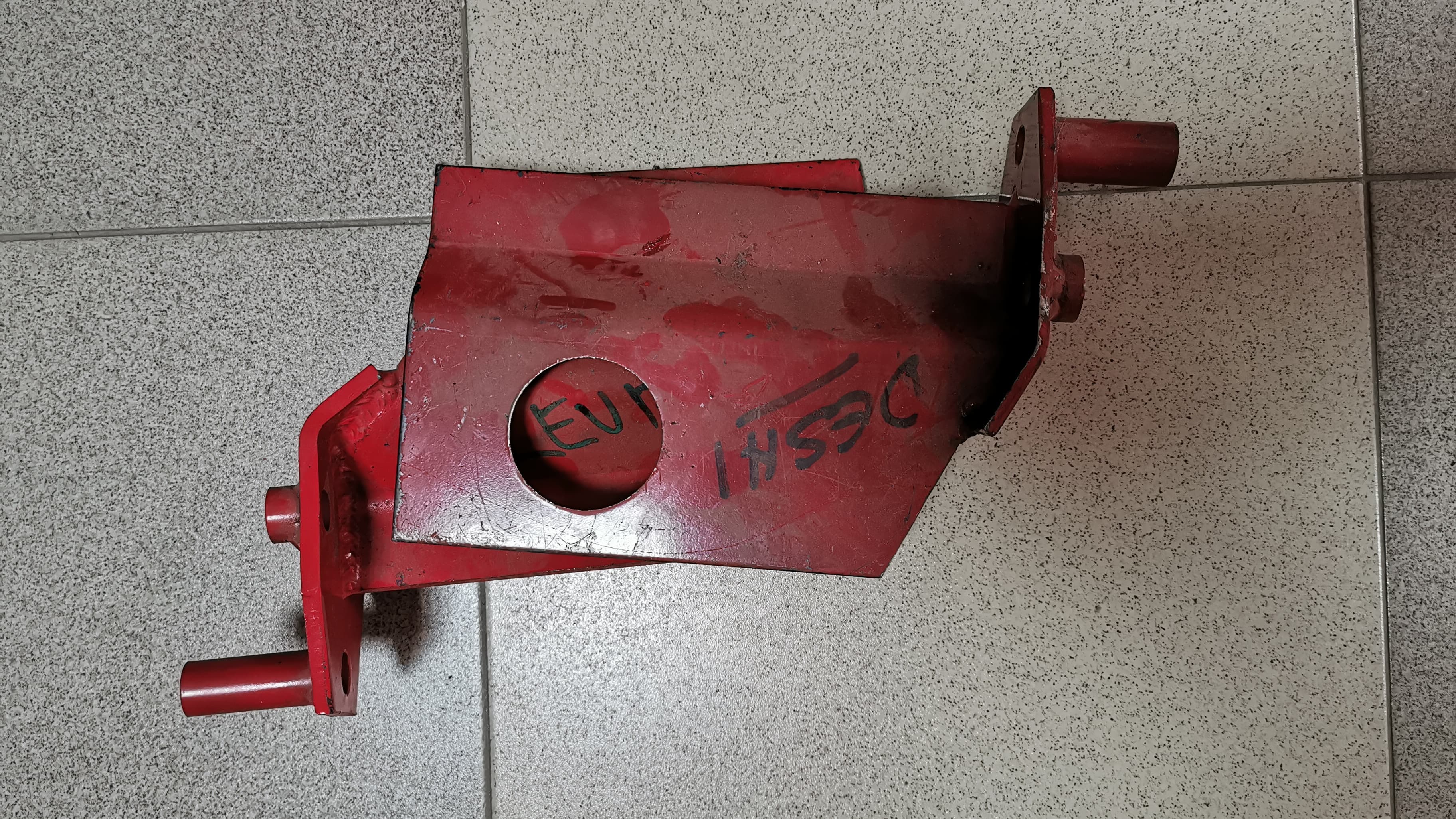 NOSAC KABINE PREDNJI 539 PAR