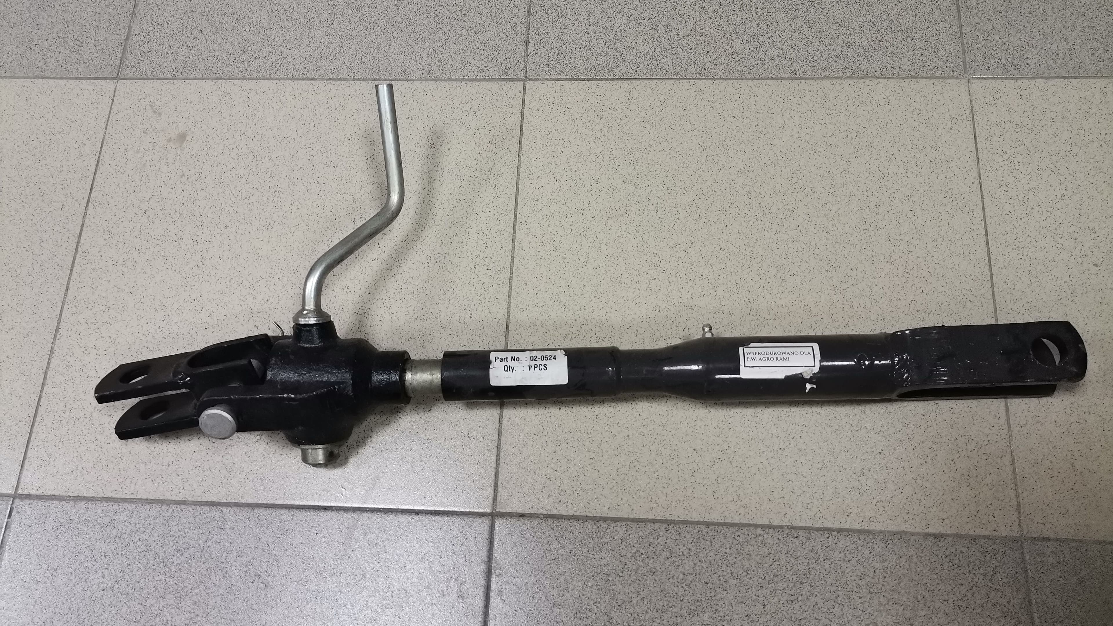 POTEZNICA HIDRAULIKE C-335 DESNA PL