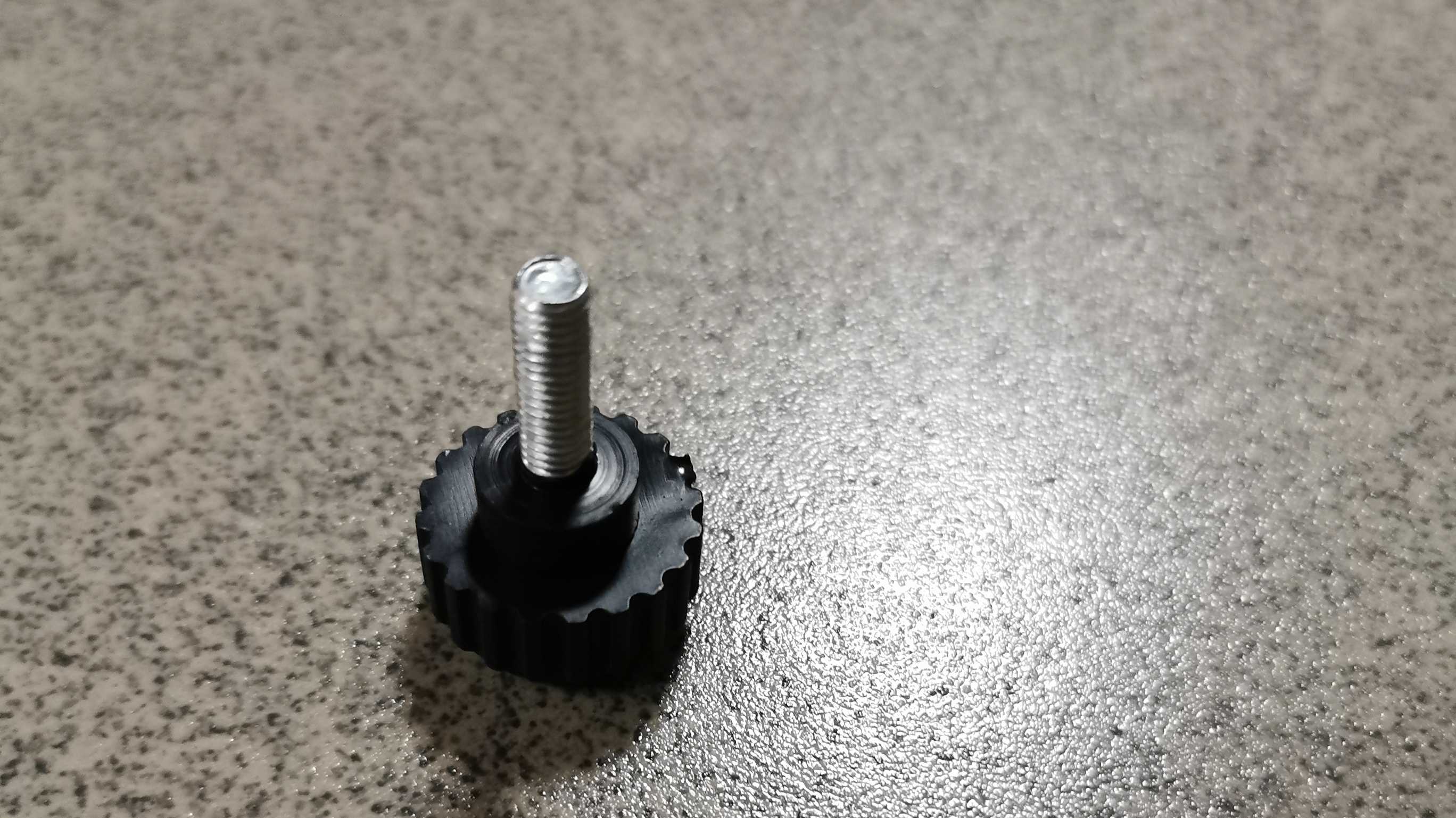 ZAKACKA ZA MASKU C-360 01470