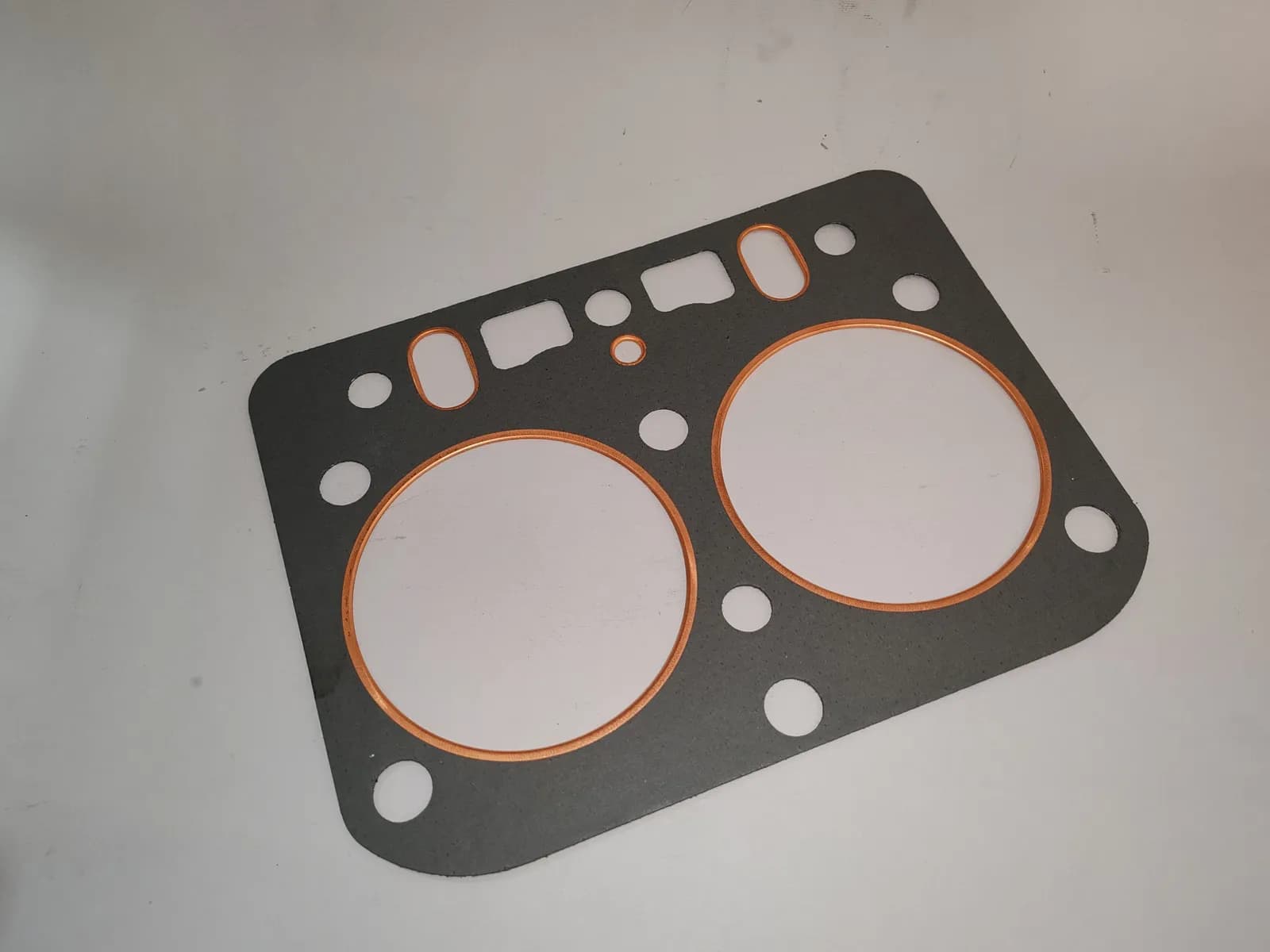 DIHTUNG GLAVE C330 PL